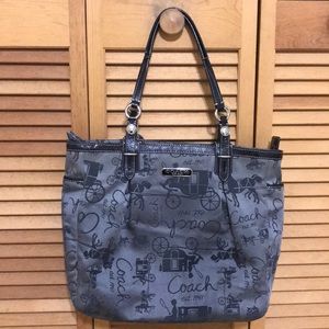 Coach Gray Black Horse & Carriage Signature